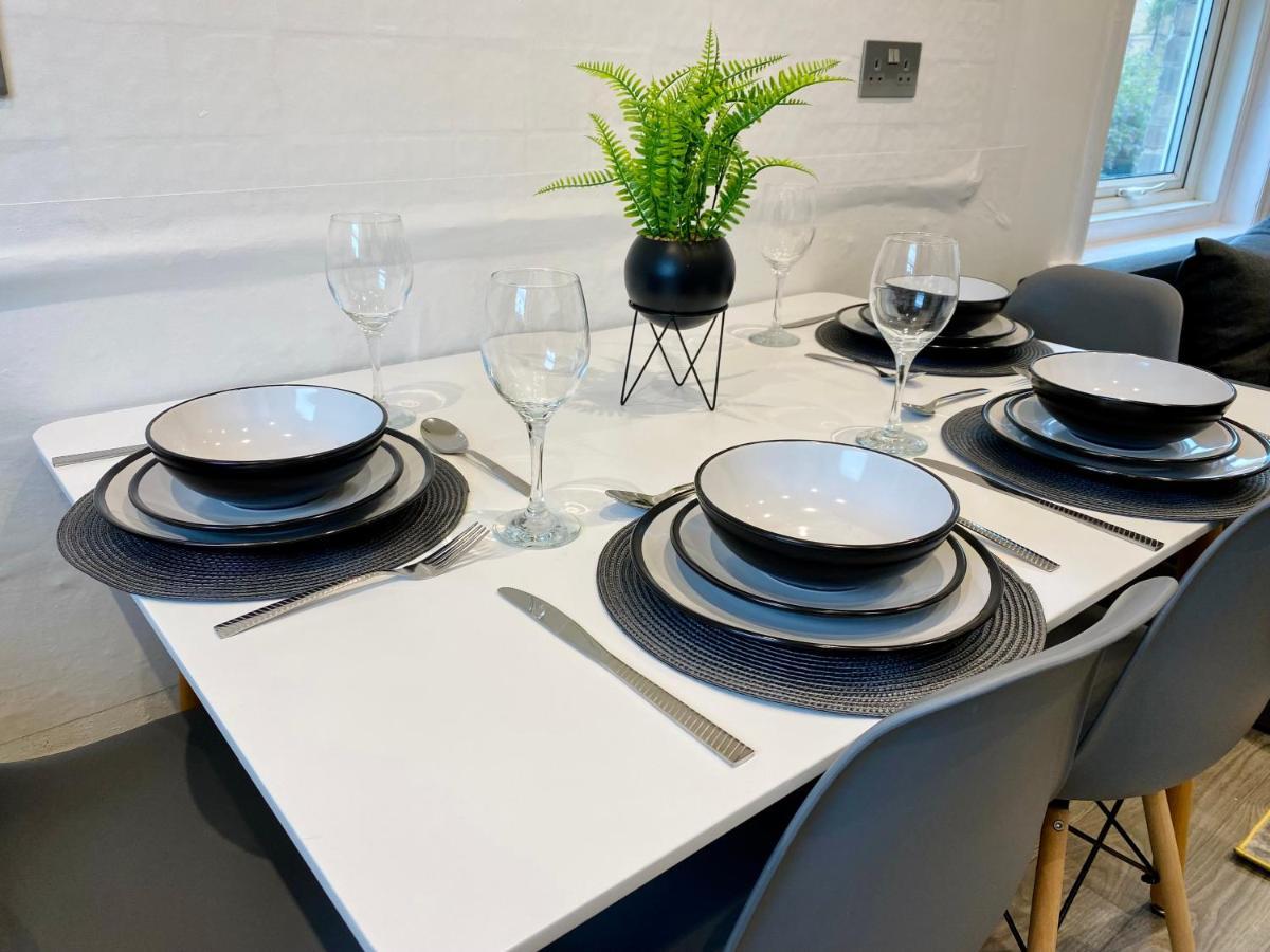 Chic Apartment In Central Bournemouth With Parking Экстерьер фото